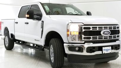New 2024 Ford F250 XLT w/ FX4 Off-Road Package