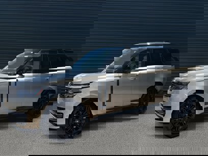New 2025 Land Rover Range Rover SE