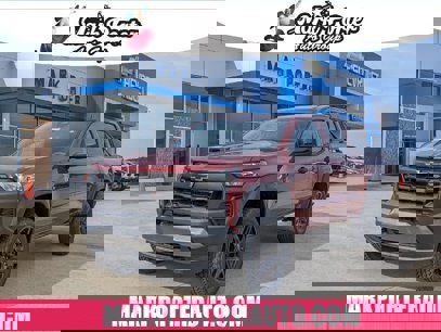 New 2025 Chevrolet Colorado Trail Boss w/ Midnight Edition