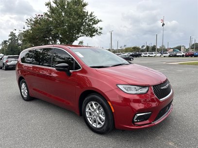 New 2026 Chrysler Pacifica Select