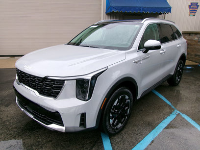 Used 2024 Kia Sorento S w/ Panoramic Sunroof Package