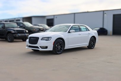 New 2023 Chrysler 300 Touring L