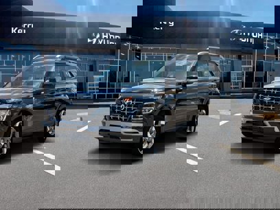 New 2025 Hyundai Venue SEL