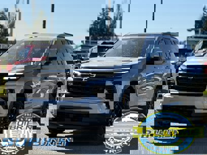 New 2025 Chevrolet Traverse LT w/ Midnight/Sport Edition