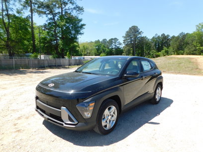 New 2025 Hyundai Kona SE