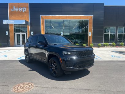 New 2025 Jeep Grand Cherokee Altitude