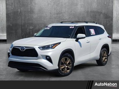 Used 2023 Toyota Highlander Bronze Edition