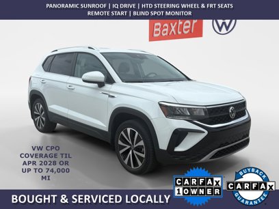 Used 2022 Volkswagen Taos SE w/ Panoramic Sunroof Package