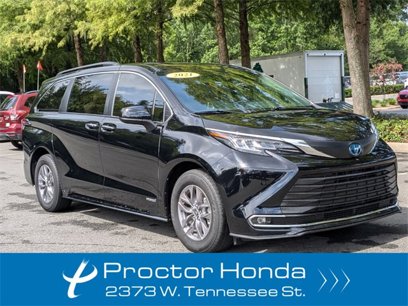 Used 2021 Toyota Sienna XLE