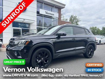 Certified 2022 Volkswagen Taos SE w/ Panoramic Sunroof Package