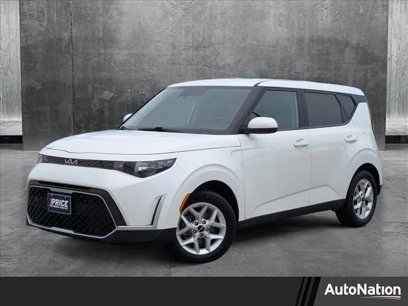 Used 2023 Kia Soul LX w/ LX Technology Package
