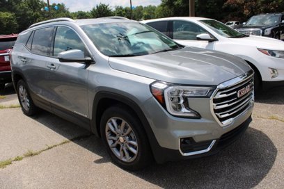 Used 2024 GMC Terrain SLT