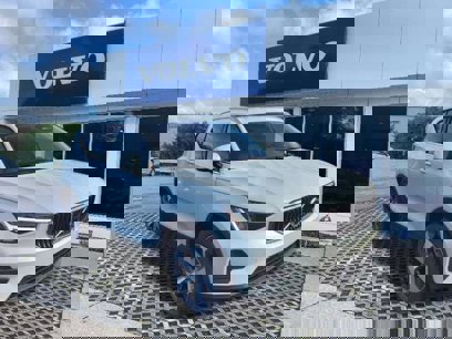Certified 2025 Volvo XC40 B5 Core w/ Protection Package Premier