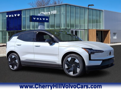 New 2025 Volvo EX30 Plus w/ Climate Package