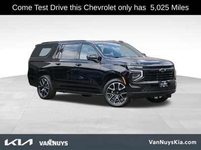 Used 2025 Chevrolet Suburban RST