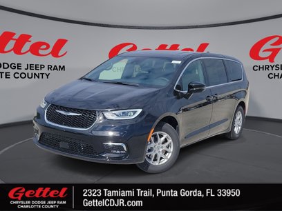 New 2025 Chrysler Pacifica Select