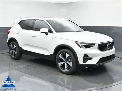 New 2025 Volvo XC40 B5 Core w/ Protection Package Premier