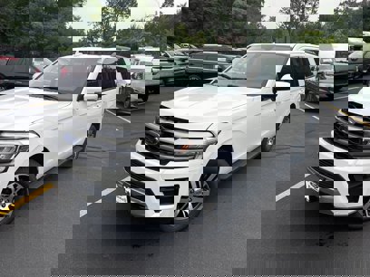 New 2024 Ford Expedition XLT