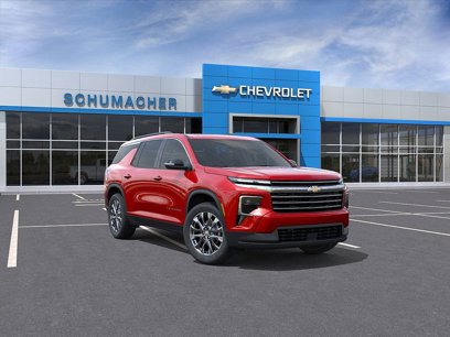 New 2025 Chevrolet Traverse LT w/ Sun and Wheel Package