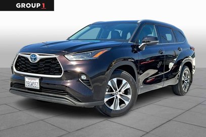 Used 2022 Toyota Highlander XLE