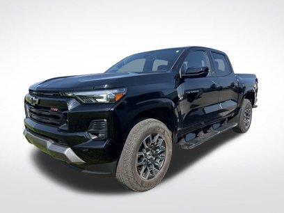 Used 2023 Chevrolet Colorado Z71 w/ Z71 Convenience Package 2
