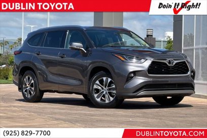 Certified 2024 Toyota Highlander Platinum