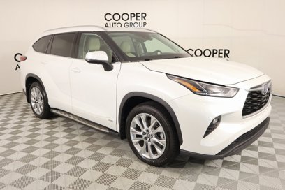 Used 2023 Toyota Highlander Limited