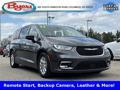 Used 2023 Chrysler Pacifica Touring-L