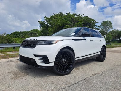 New 2026 Land Rover Range Rover Velar Dynamic SE
