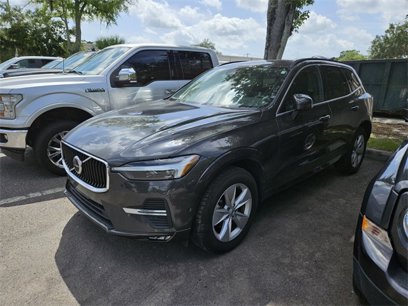 Used 2022 Volvo XC60 B5 Momentum