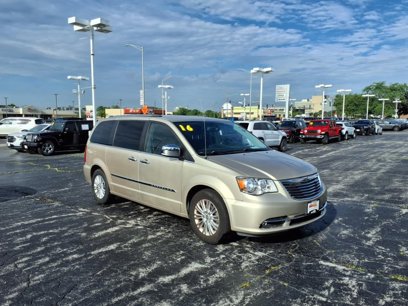 Certified 2016 Chrysler Town & Country Limited