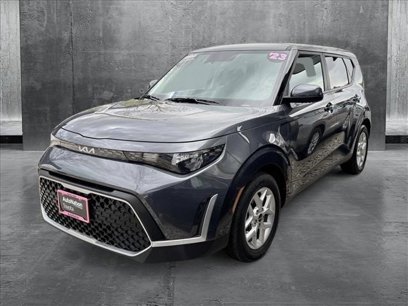 Used 2023 Kia Soul LX w/ LX Technology Package