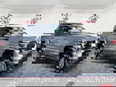 New 2025 Toyota Tacoma SR5