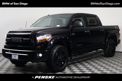 Used 2017 Toyota Tundra SR5 w/ SR5 Upgrade Package