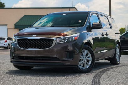 Used 2016 Kia Sedona LX w/ LX Essentials Premium Package
