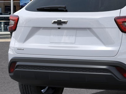 New 2025 Chevrolet Trax LS w/ LS Convenience Package