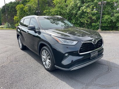 Used 2022 Toyota Highlander Platinum
