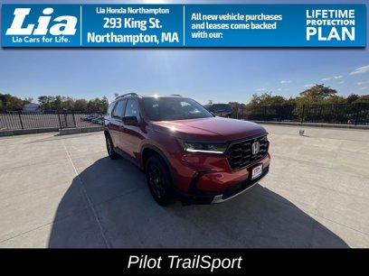 New 2025 Honda Pilot TrailSport