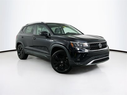 Used 2024 Volkswagen Taos SE w/ Black Wheel Plus Package