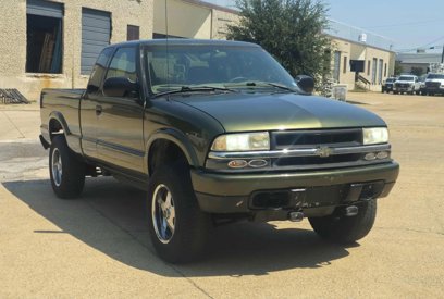 Used 2001 Chevrolet S10 Pickup LS w/ Preferred Equipment Group