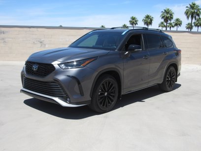 Used 2024 Toyota Highlander XSE