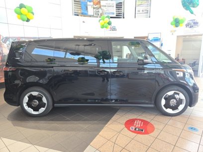 New 2025 Volkswagen ID. Buzz Pro S