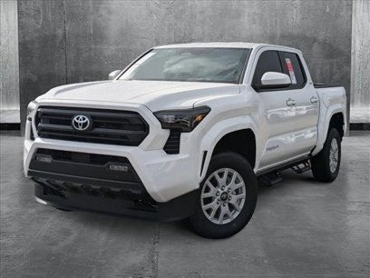 New 2024 Toyota Tacoma SR5