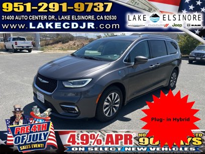 Certified 2021 Chrysler Pacifica Touring-L