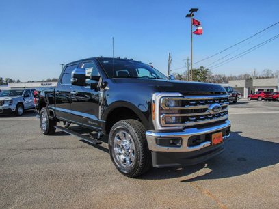 New 2025 Ford F250 Lariat w/ Lariat Ultimate Package