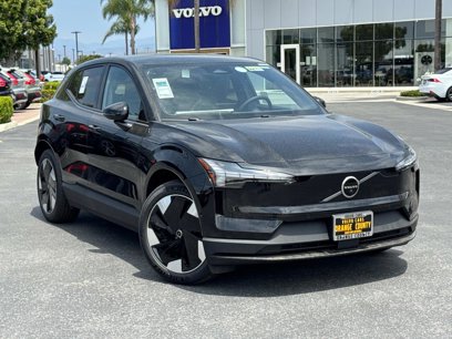 New 2025 Volvo EX30 Ultra w/ Climate Package
