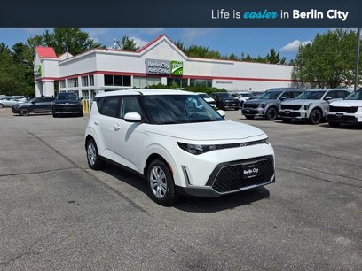New 2025 Kia Soul LX