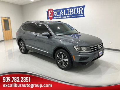 Used 2018 Volkswagen Tiguan SE w/ 18" Alloy Wheels Package