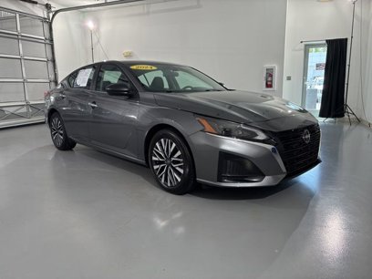Used 2024 Nissan Altima 2.5 SV