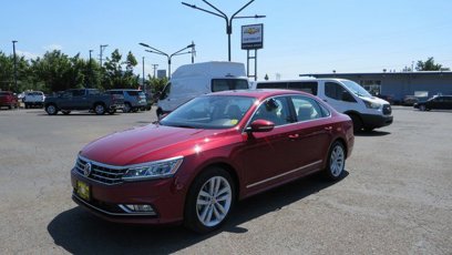 Used 2018 Volkswagen Passat 2.0T SEL Premium
